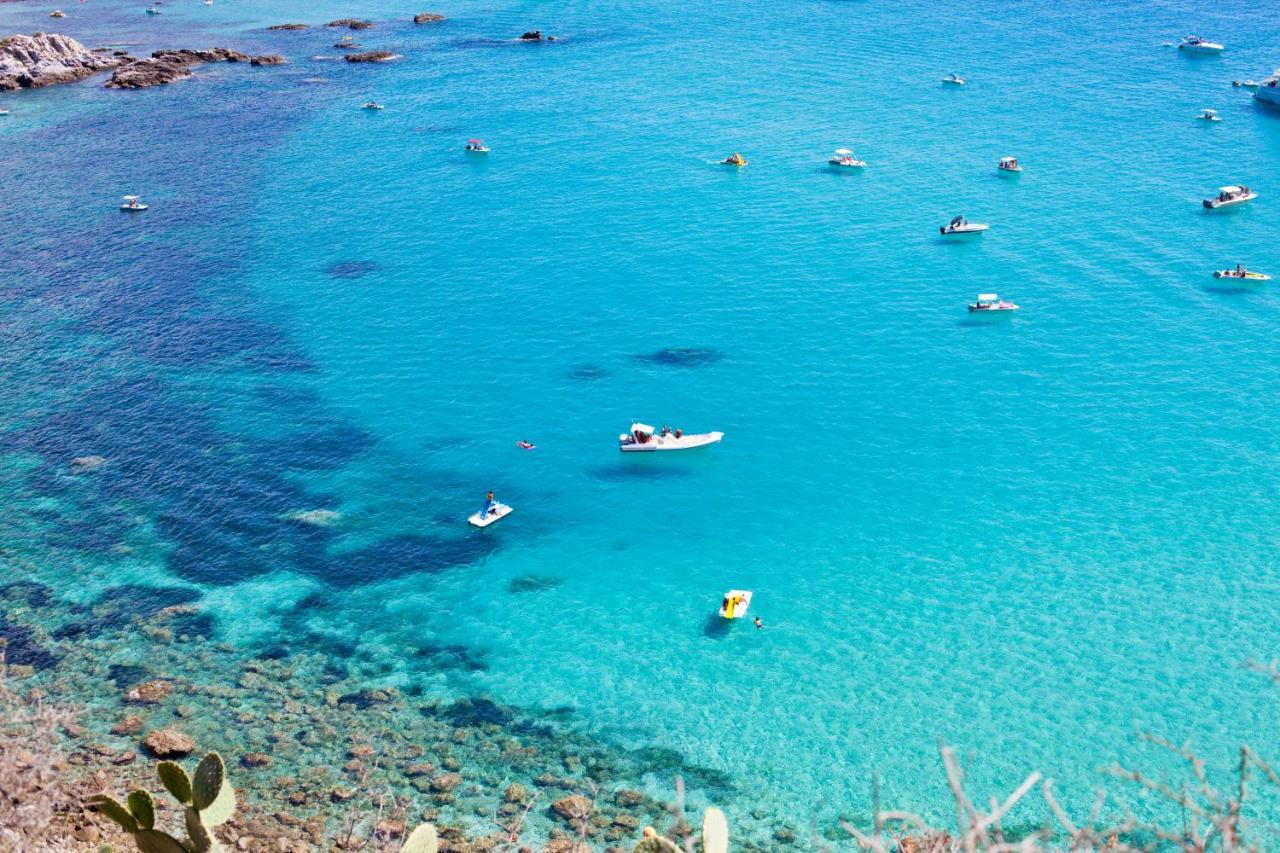 Grillo Superior Apartments Capo Vaticano Esterno foto